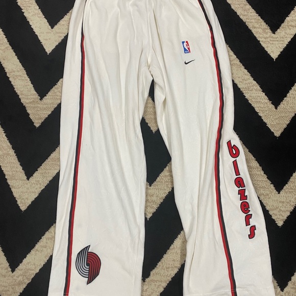 Nike Portland Trail Blazers Throwback Warmup - Picture 3 of 3